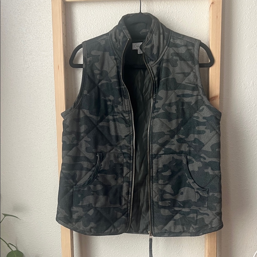 Mud Pie Camouflage Vest - Black and Gray